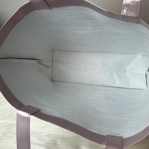 Victoria’s Secret Pink Snowflake VS Logo Reusable Gift Bag, Shopping Bag - Picture 4 of 8